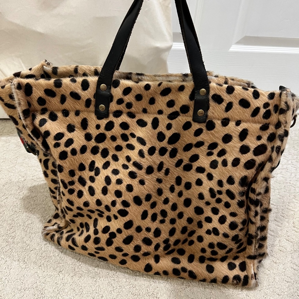 Parker Thatch Leopard Print Tote in Tan and Black - Picture 2 of 10